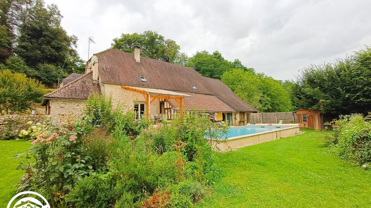 Photo of Outdoor in Meyronne