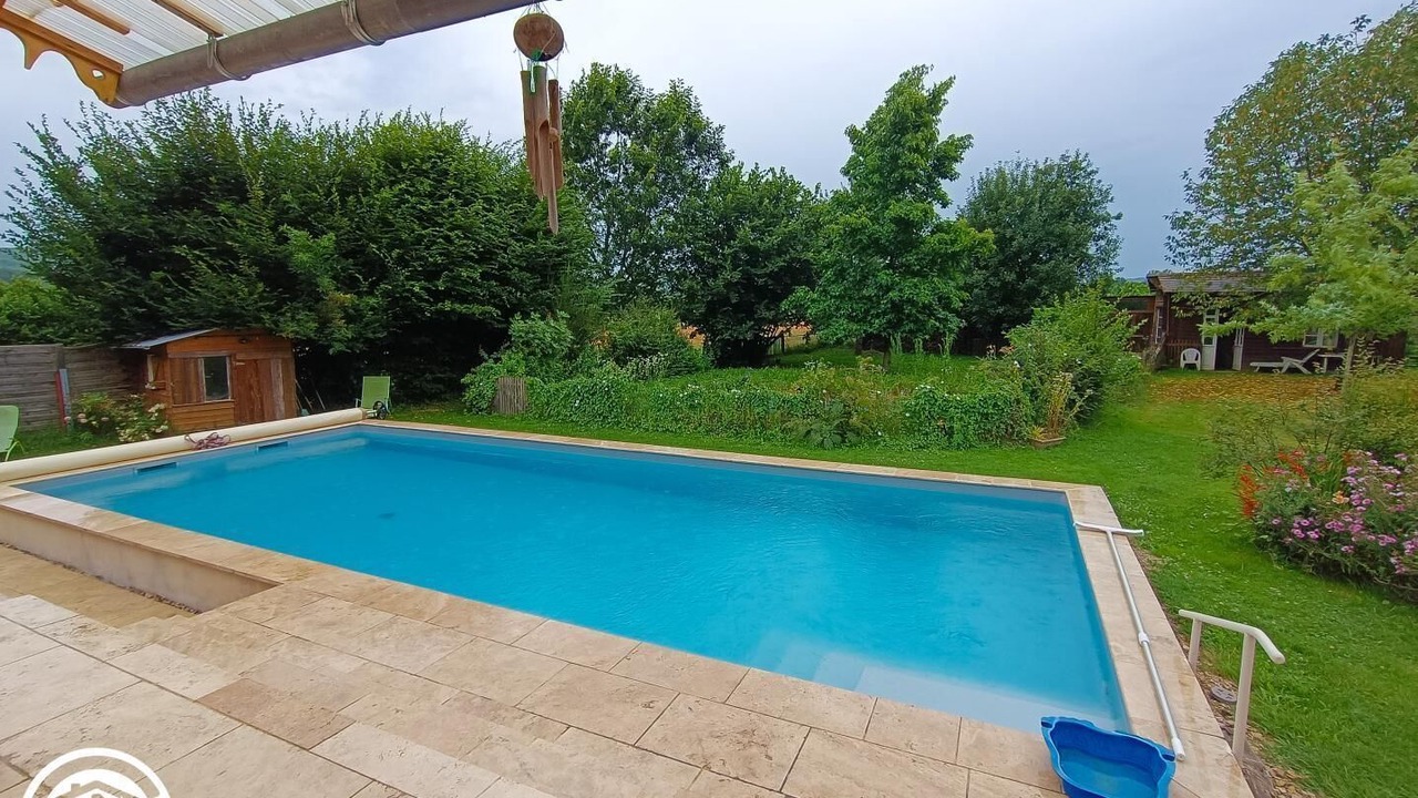 Photo of Outdoor in Meyronne