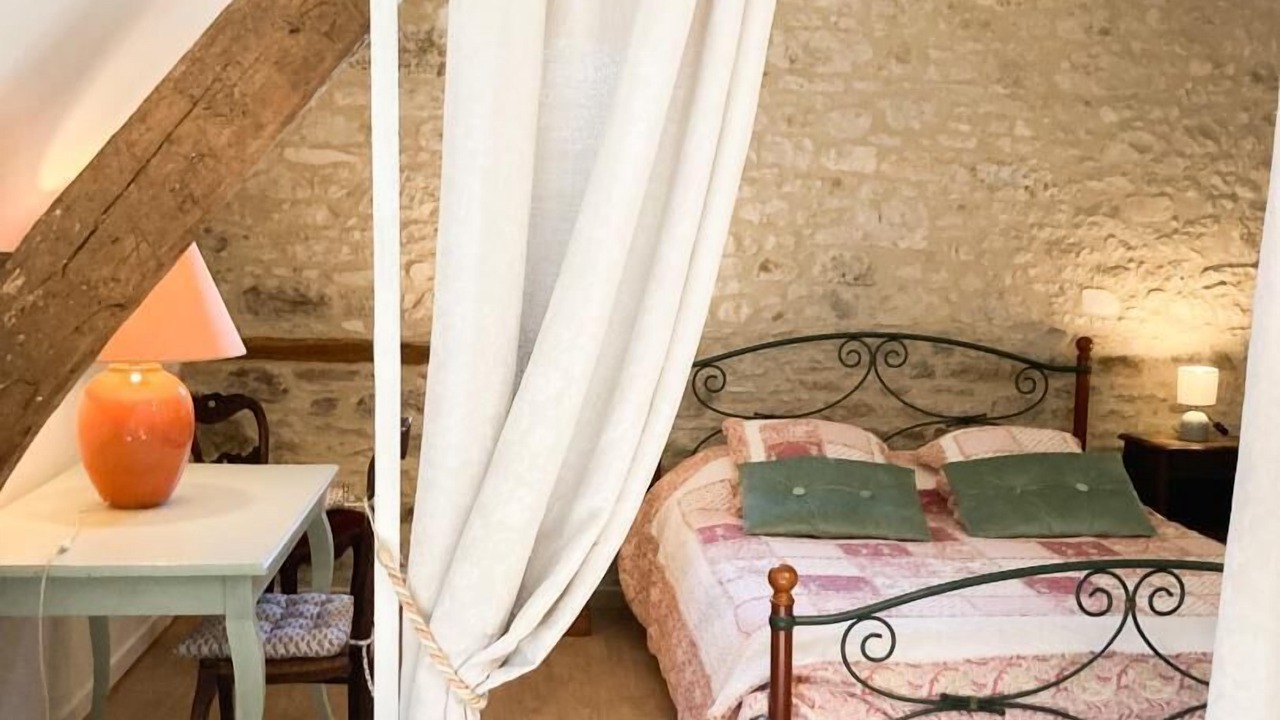 Photo of Bedroom in Meyronne