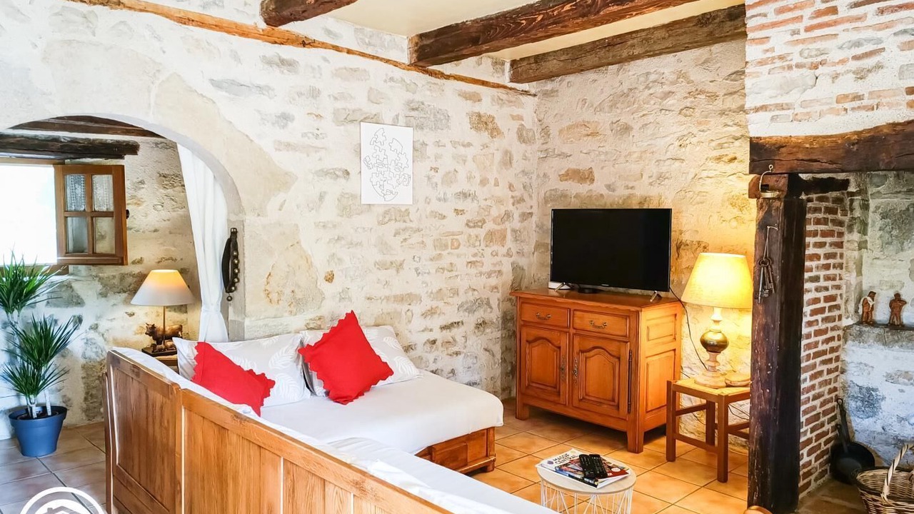 Photo of Bedroom in Camboulit