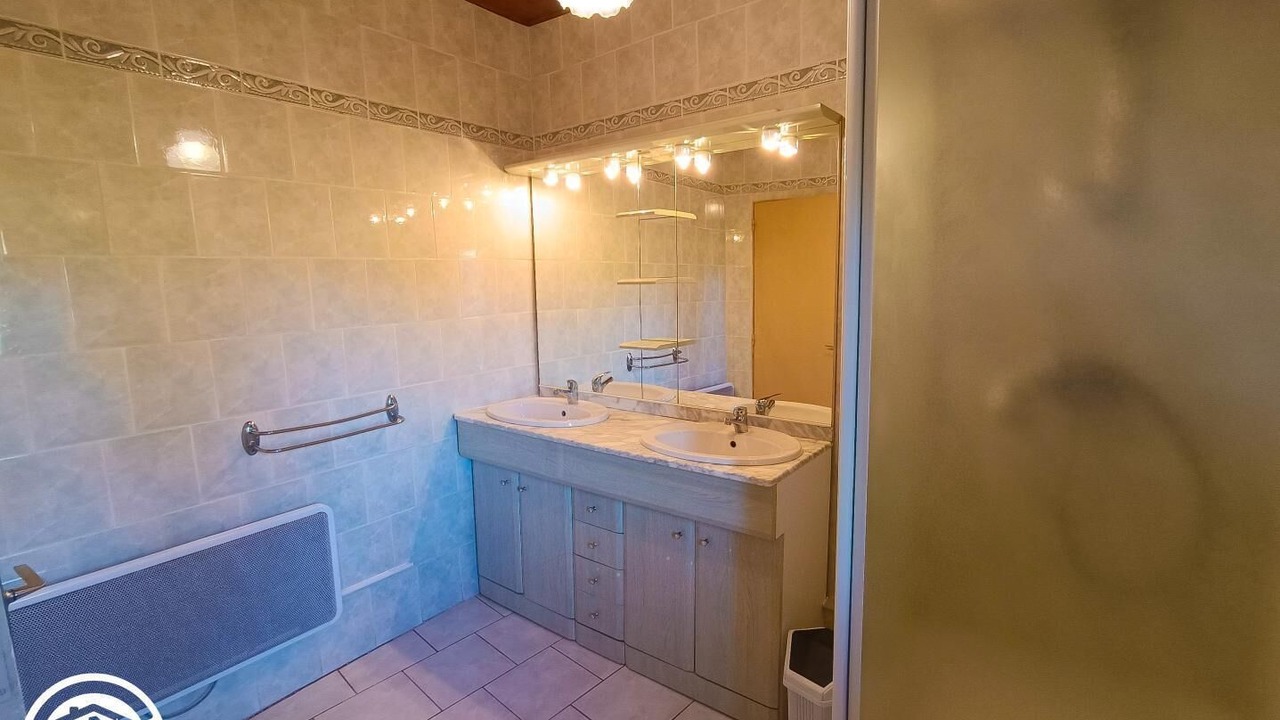Photo of Bathroom in Lissac-et-Mouret