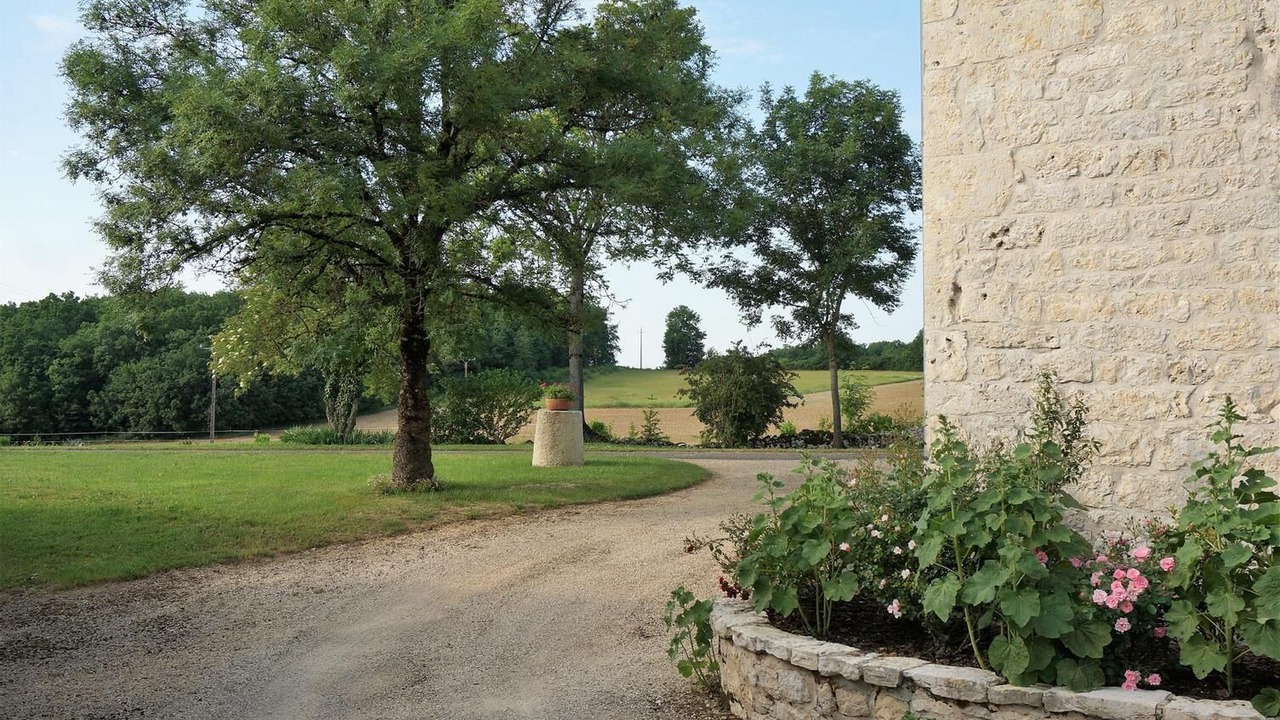 Photo of Outdoor in Mauroux