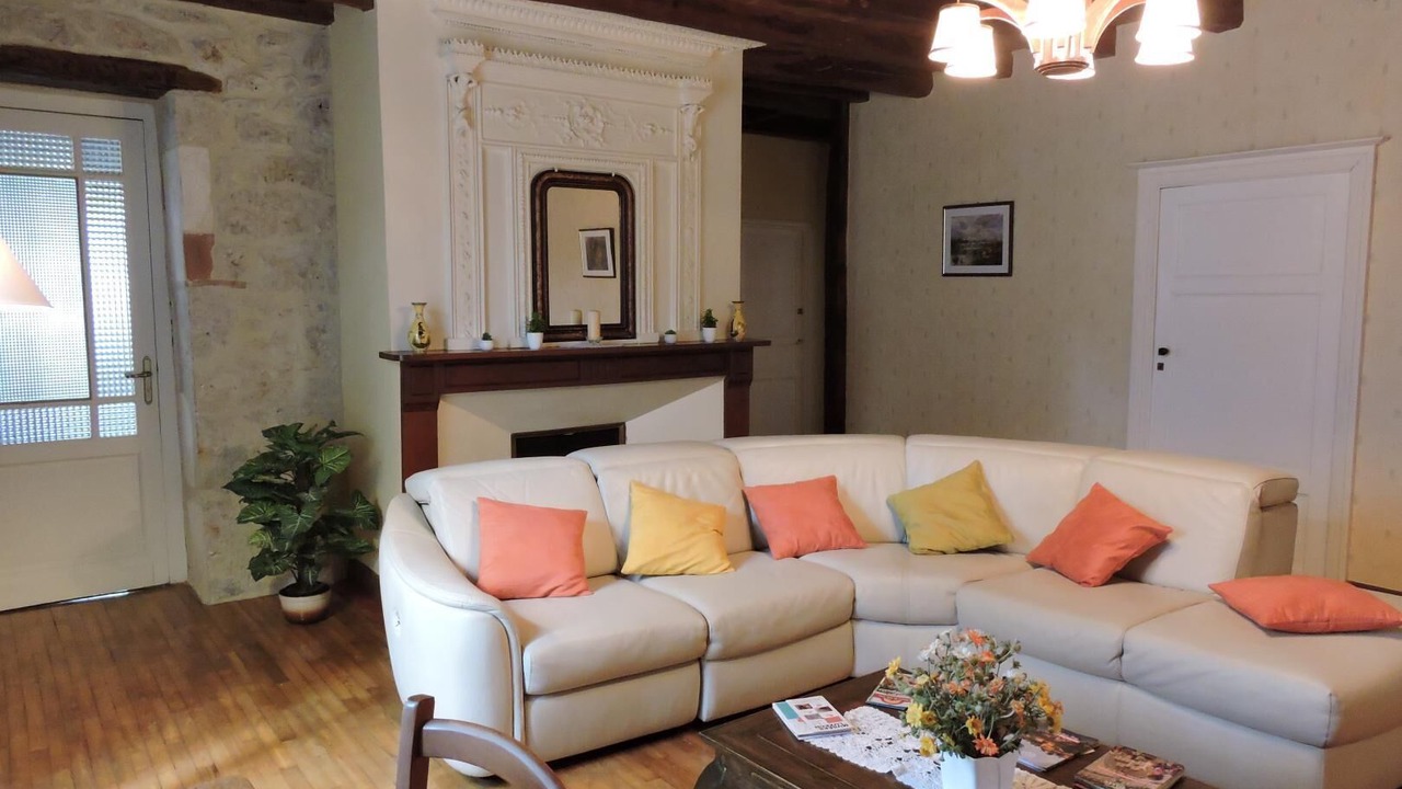 Photo of Livingroom in Mauroux