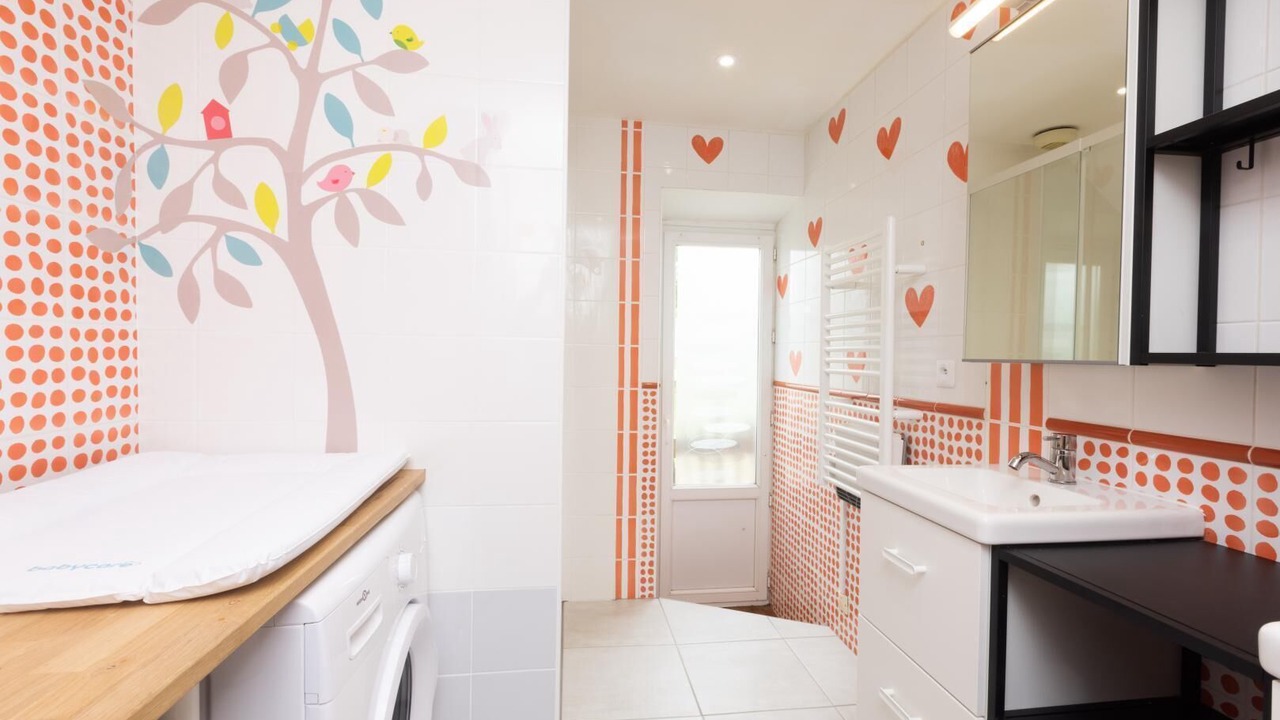 Photo of Bathroom in Thegra