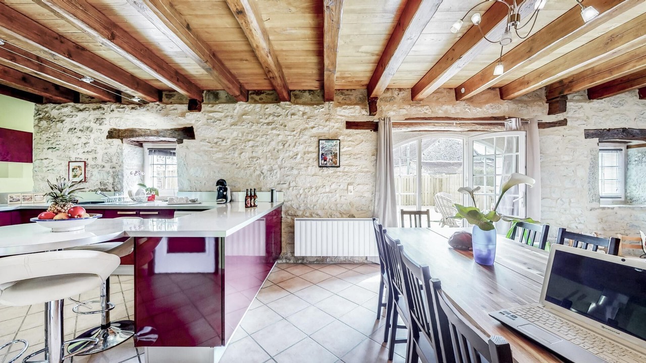 Photo of Others in Thegra