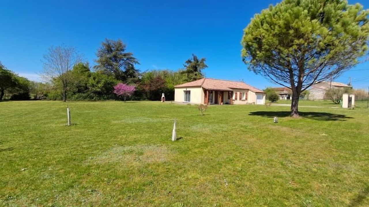 Photo of Outdoor in Sauzet