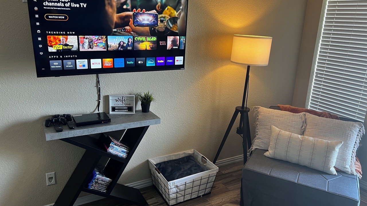 Photo of Livingroom in Eureka
