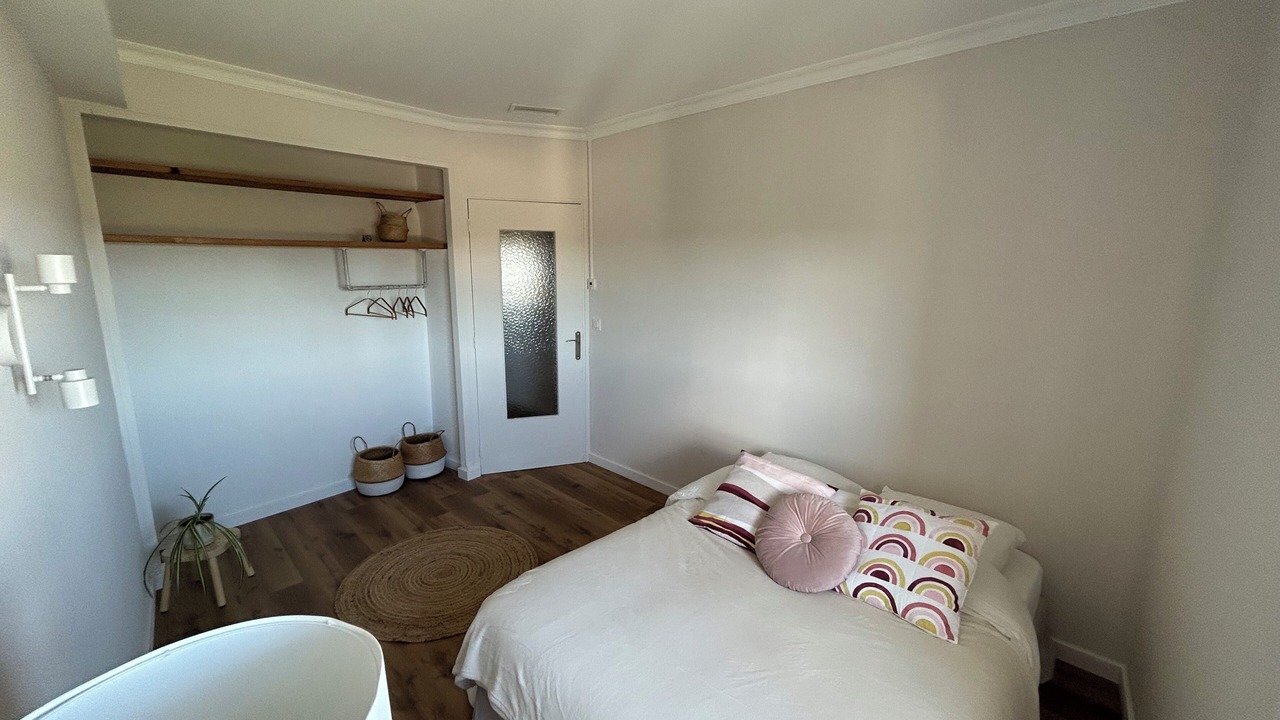 Photo of Bedroom in Viols-le-Fort