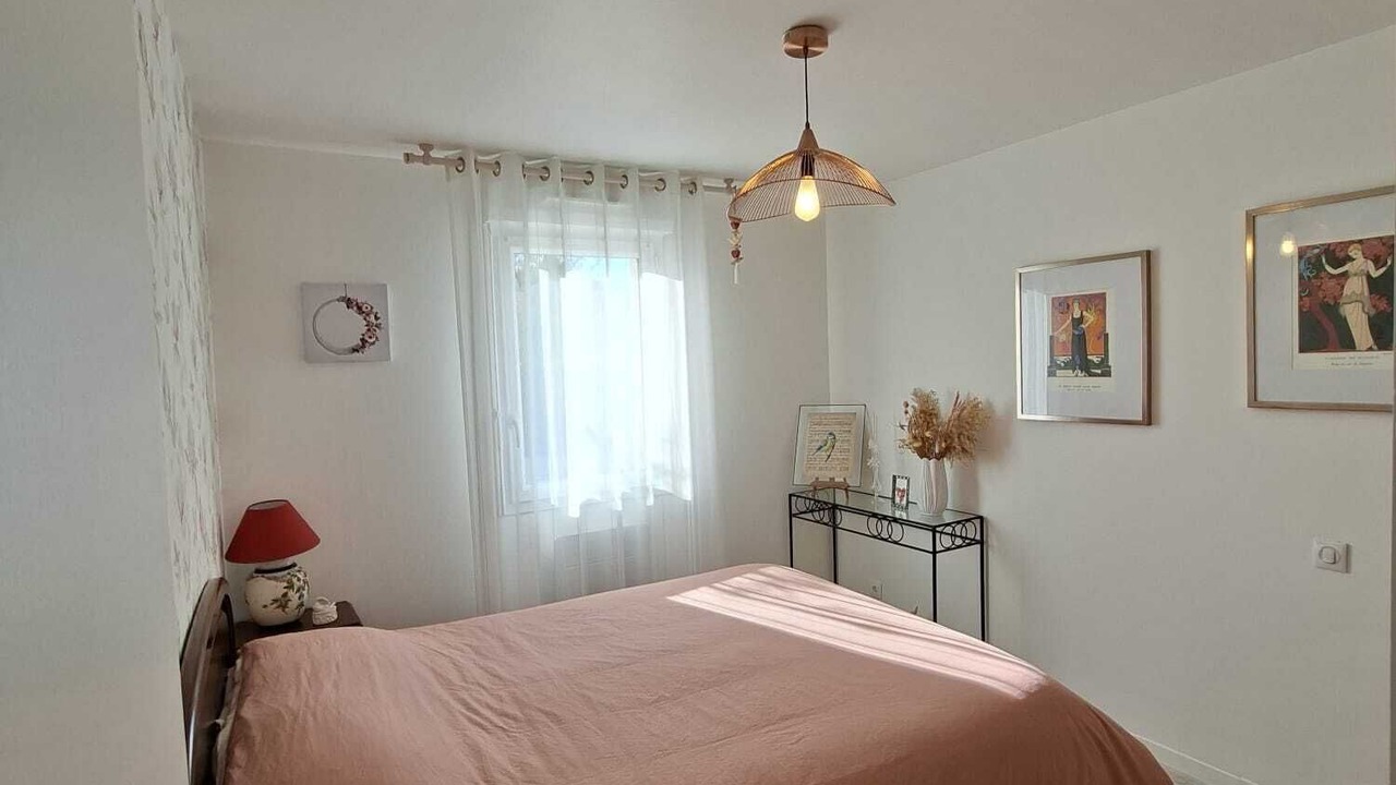 Photo of Bedroom in Lannion
