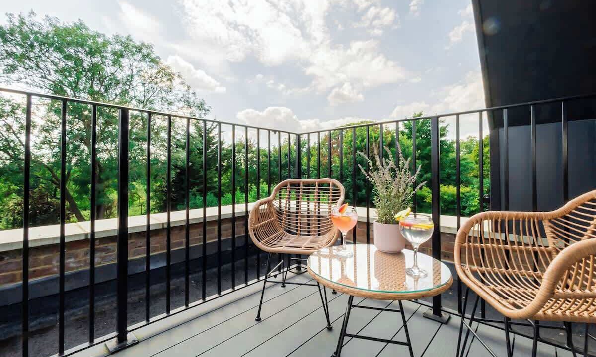 Photo of Outdoor in South Acton