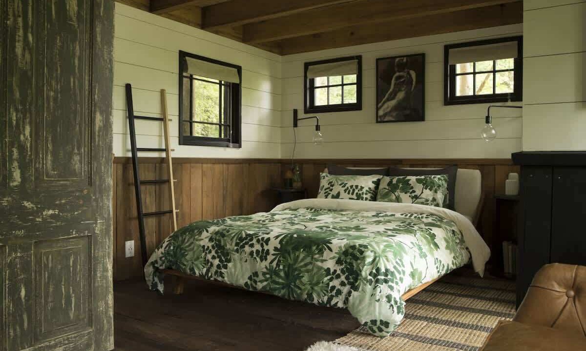 Photo of Bedroom in Flintstone