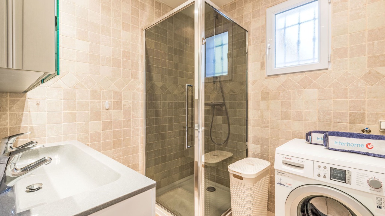 Photo of Bathroom in Gassin