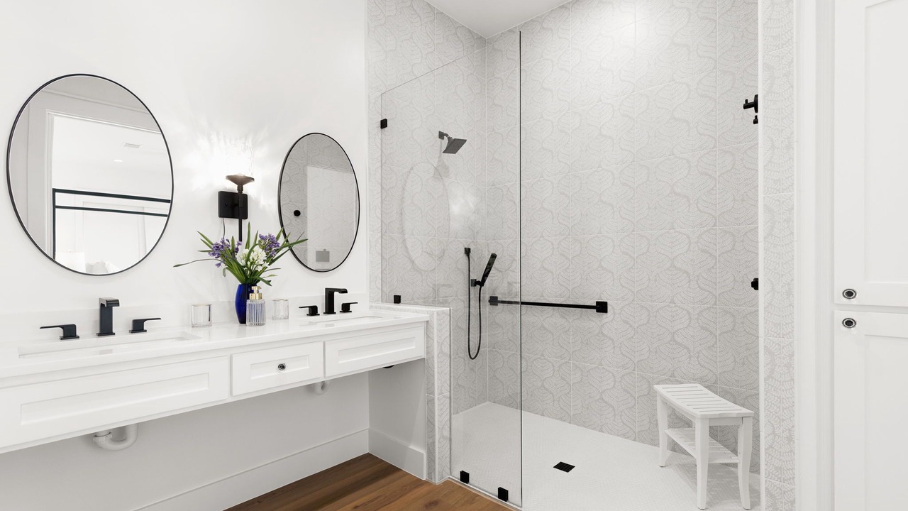 Photo of Bathroom in Granite Shoals