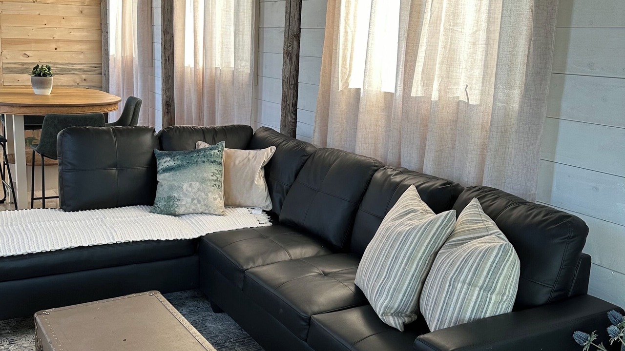 Photo of Livingroom in Qu'Appelle