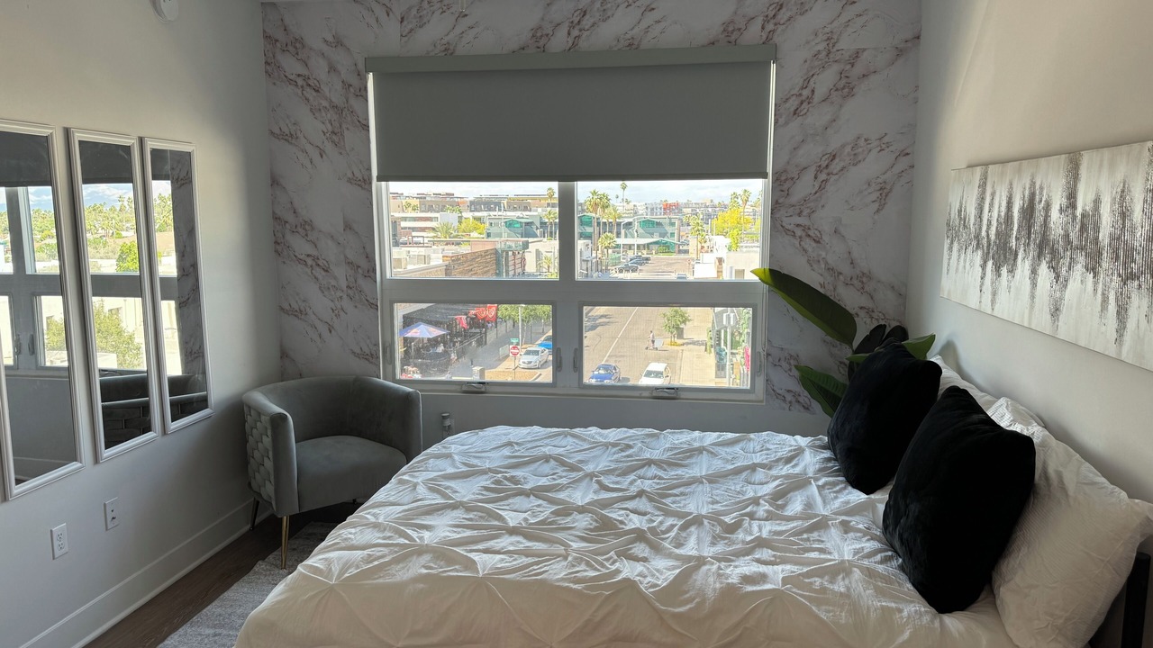 Photo of Bedroom in Entertainment District