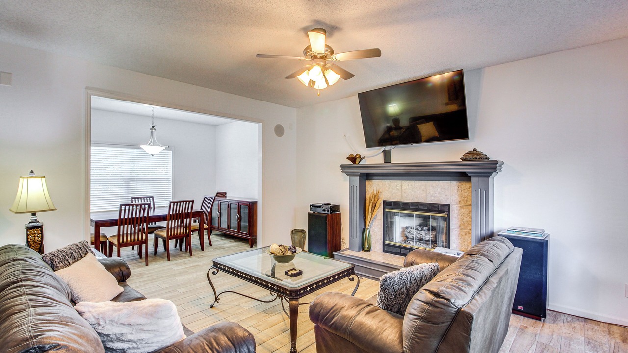 Photo of Livingroom in Olathe