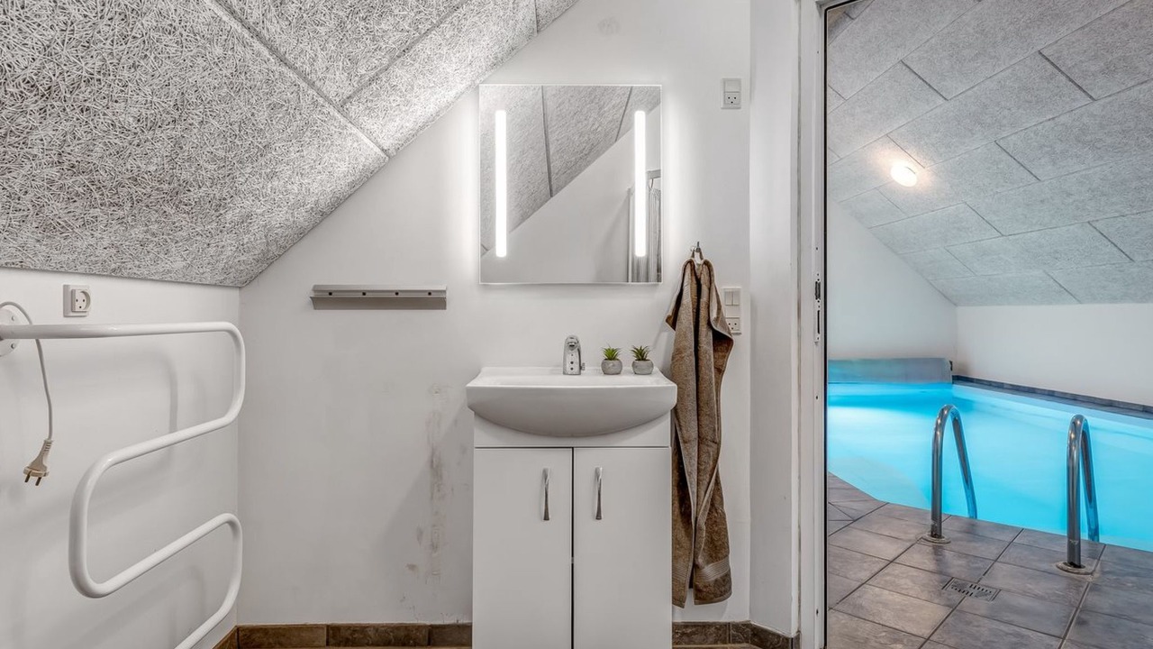 Photo of Bathroom in Jegum