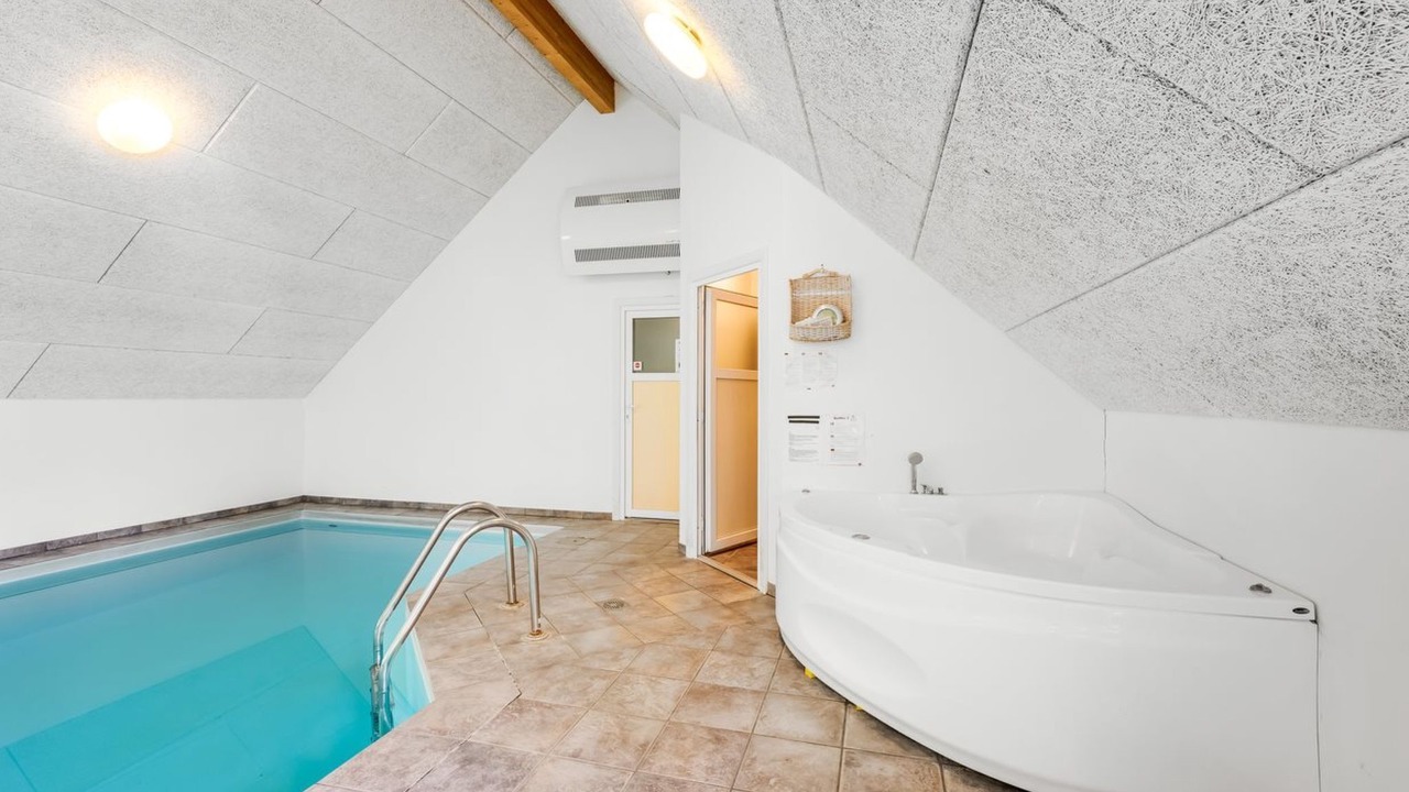 Photo of Outdoor in Jegum