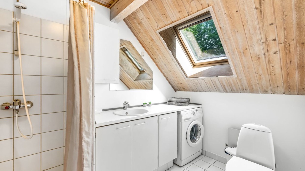 Photo of Bathroom in Jegum