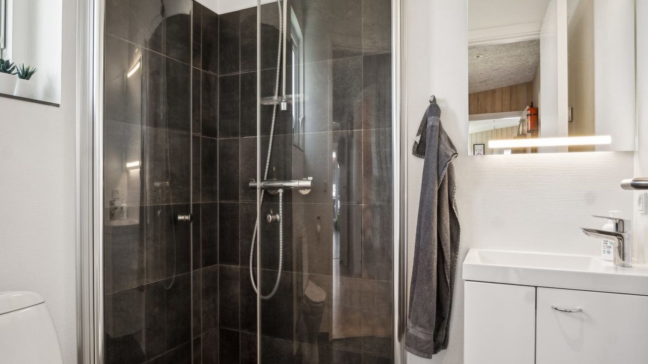 Photo of Bathroom in Flovt Strand