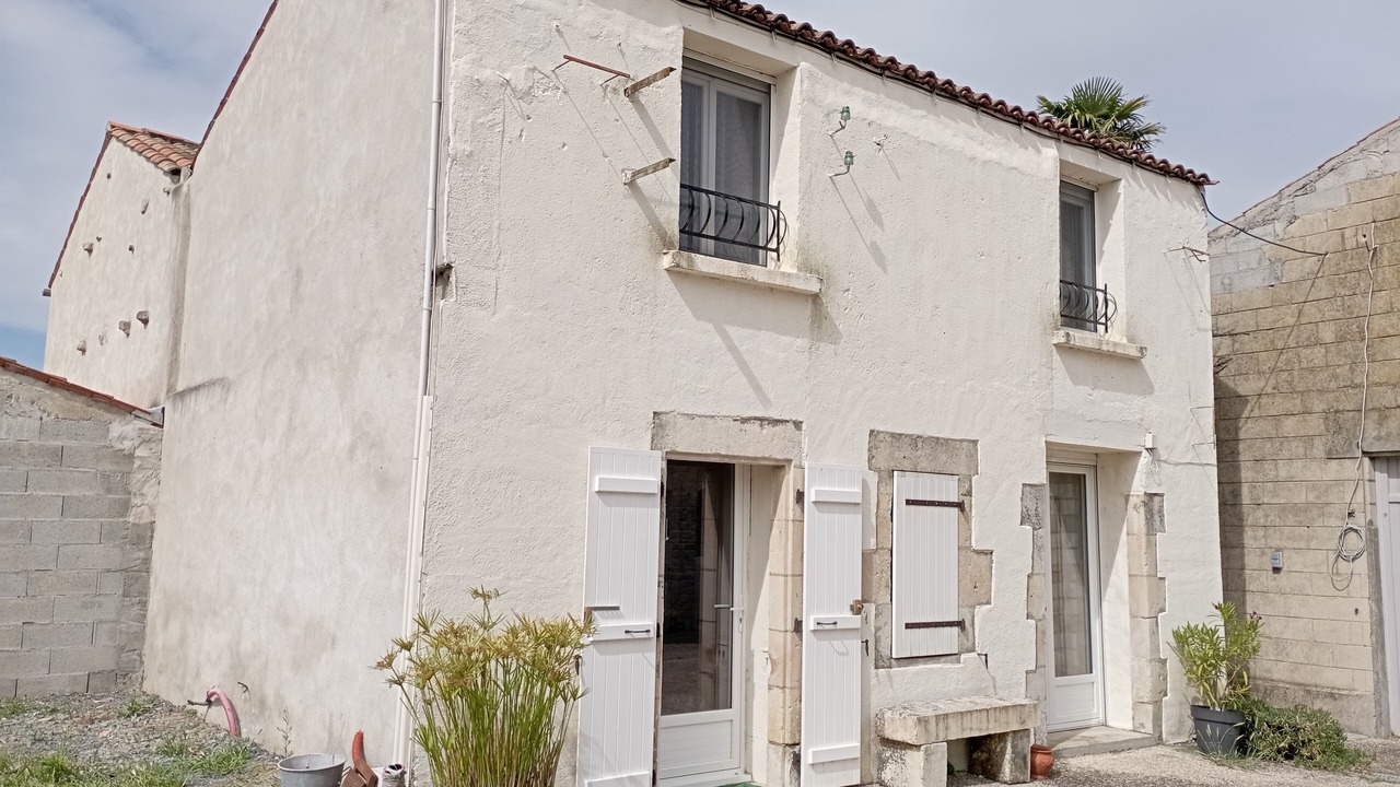 Photo of Outdoor in L'Ile-d'Elle
