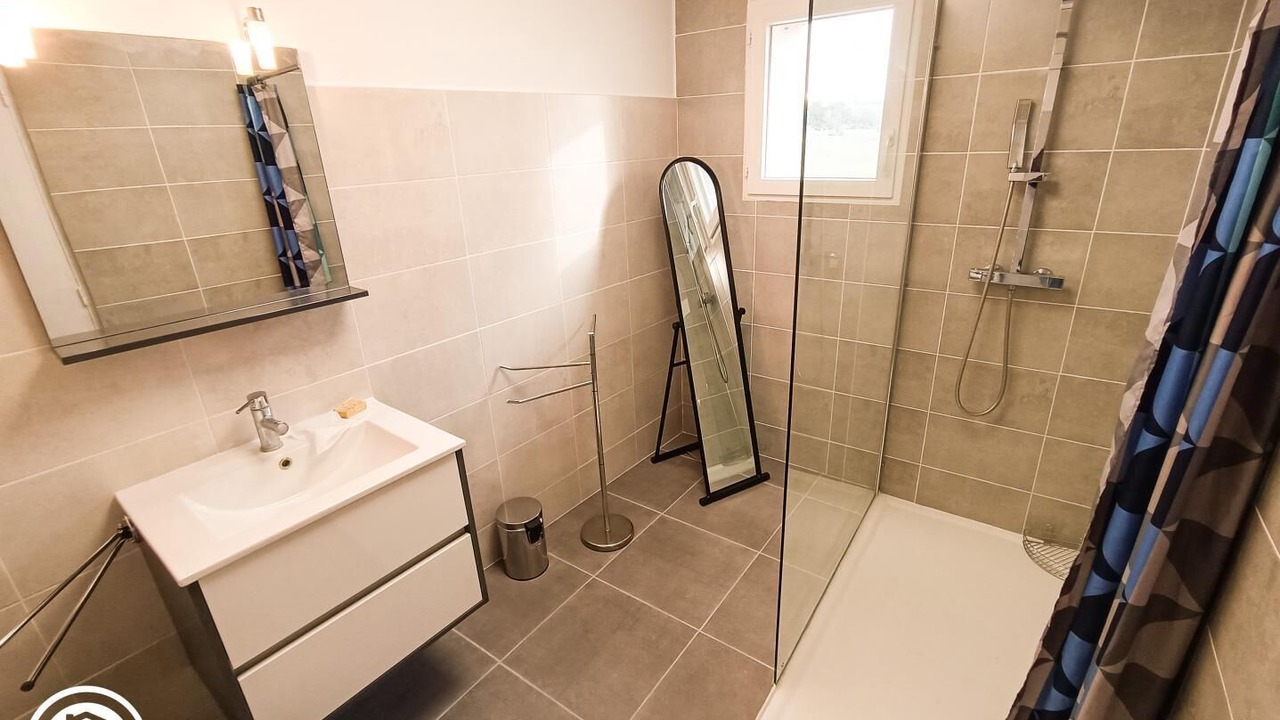 Photo of Bathroom in Saint-Vincent-Rive-d'Olt