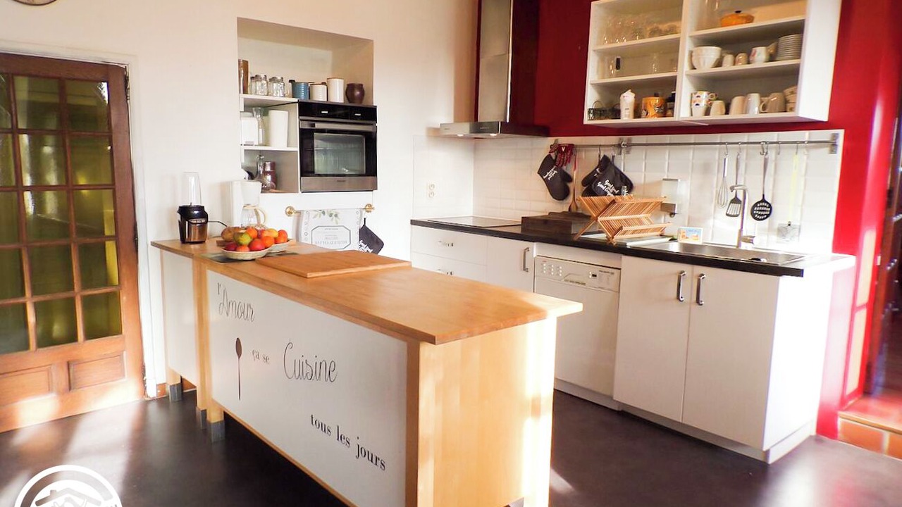 Photo of Kitchen in Pern
