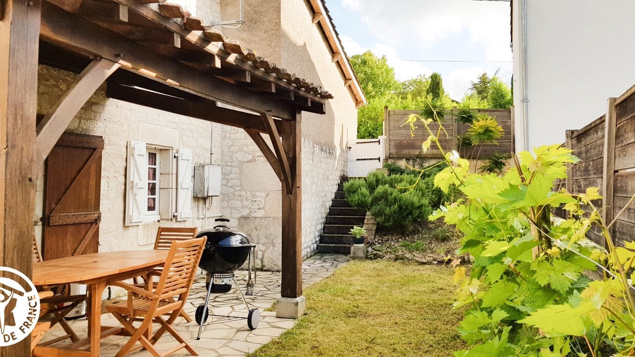 Photo of Outdoor in Pern