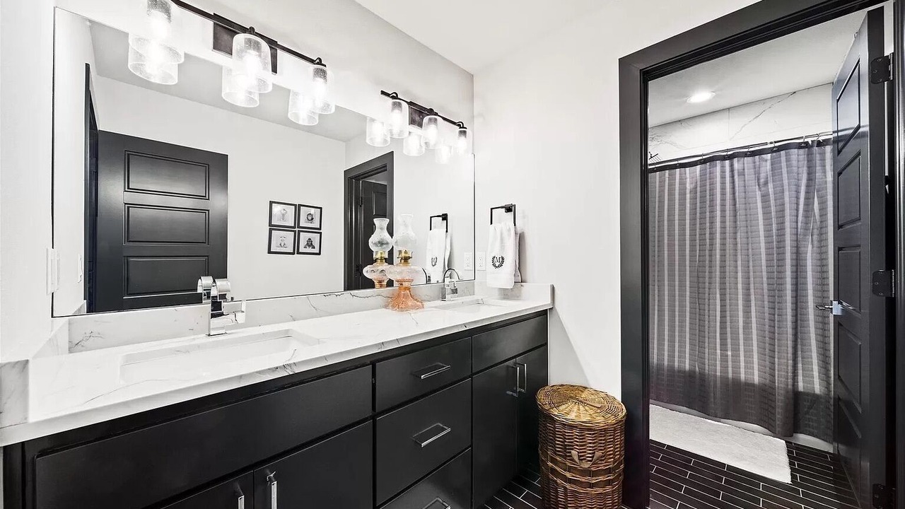 Photo of Bathroom in Broken Arrow