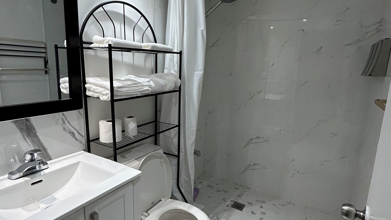 Photo of Bathroom in Oakwood Village