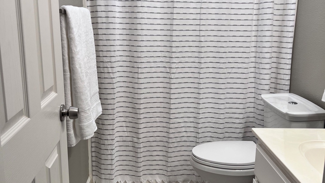 Photo of Bathroom in Regency Park