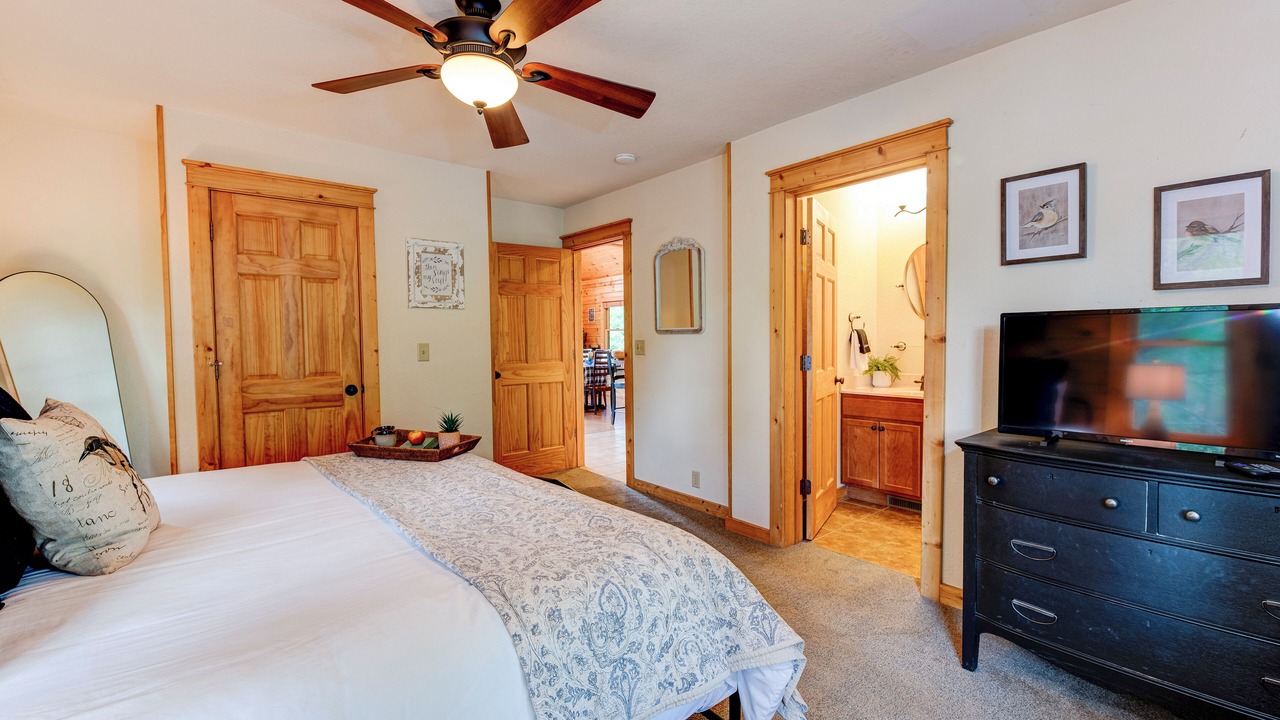 Photo of Bedroom in Wolf Laurel