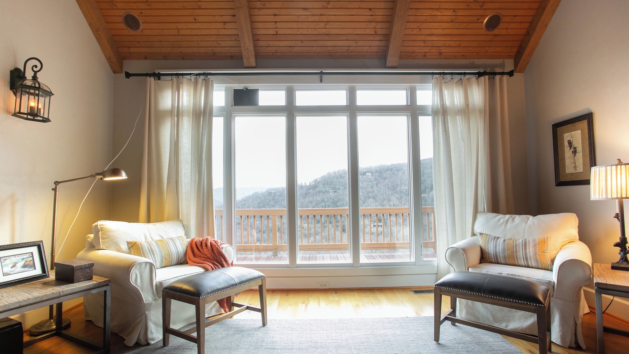 Photo of Bedroom in Laurel Ridge