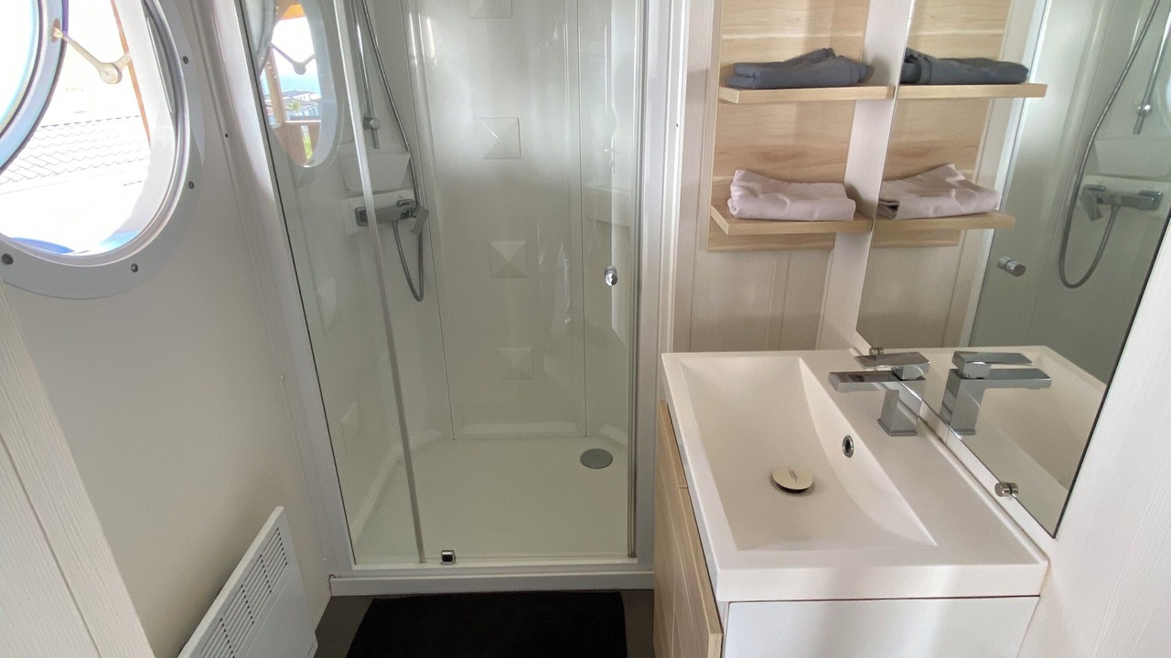 Photo of Bathroom in Le Portel