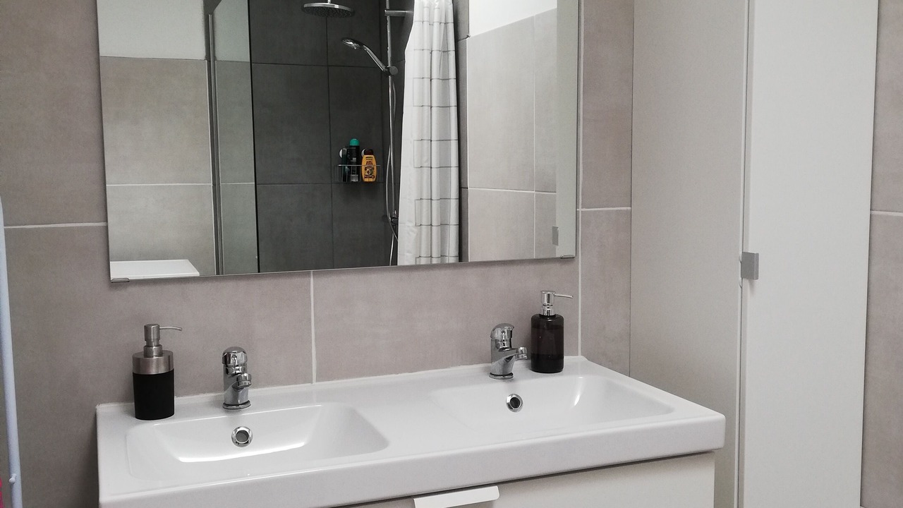 Photo of Bathroom in Locmaria-Plouzane