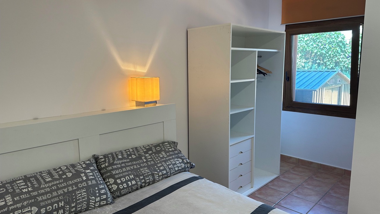 Photo of Bedroom in Pals