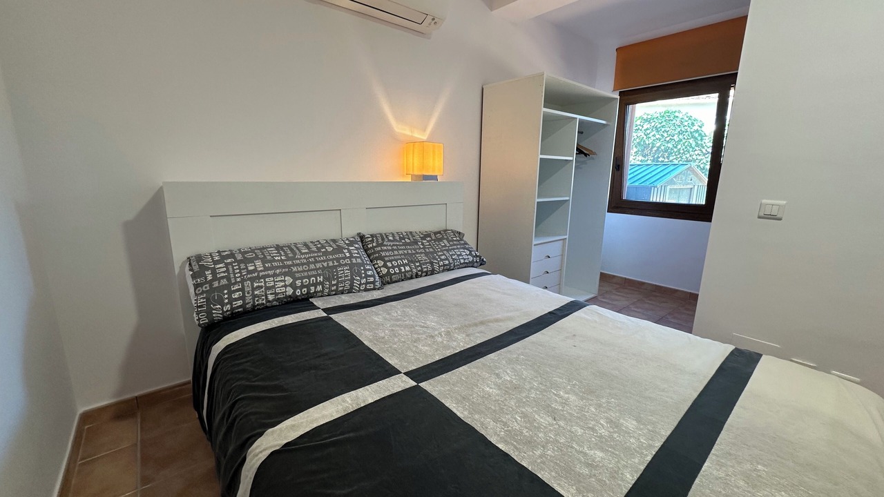 Photo of Bedroom in Pals