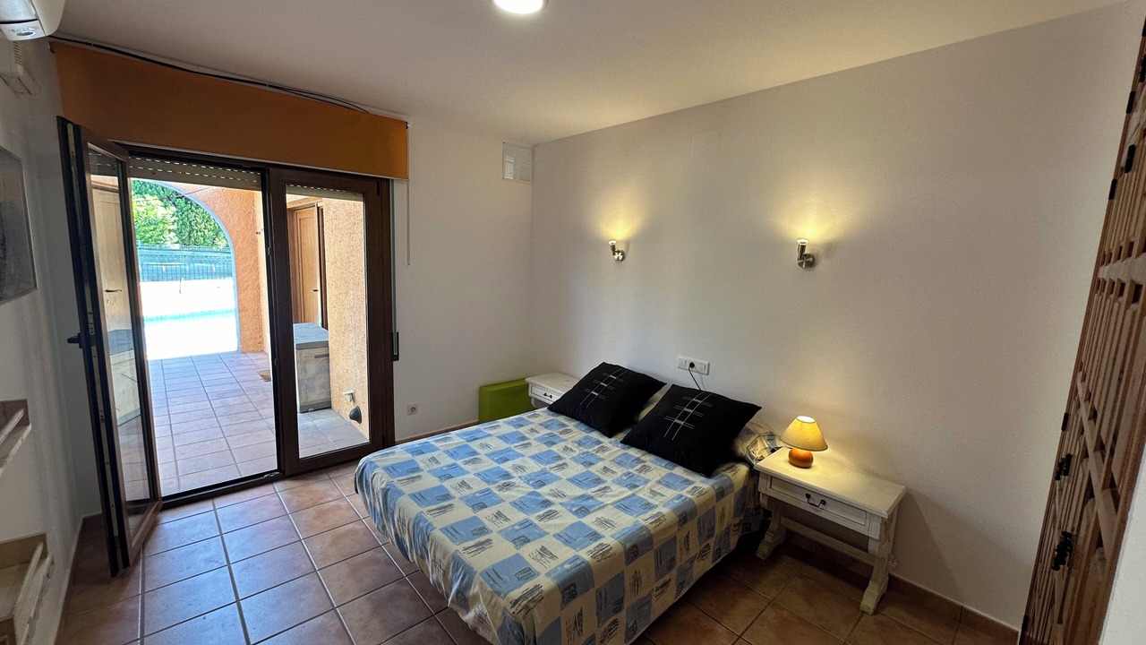 Photo of Bedroom in Pals