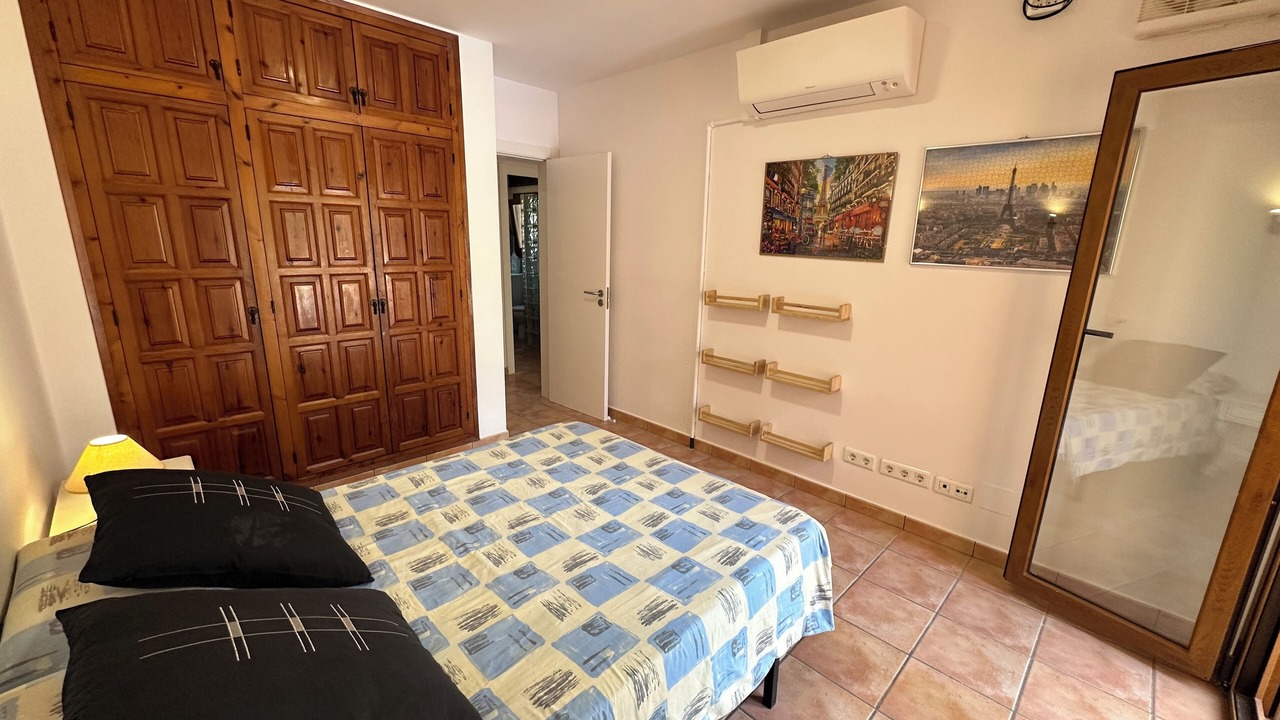 Photo of Bedroom in Pals