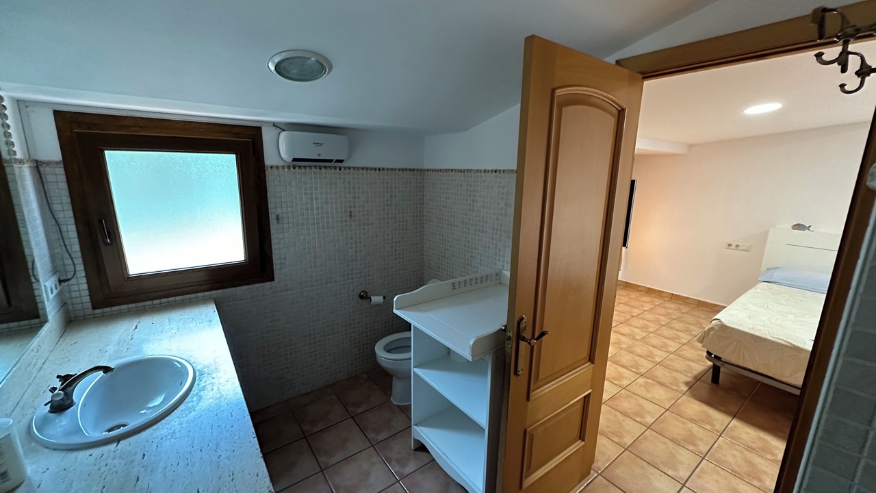 Photo of Bathroom in Pals