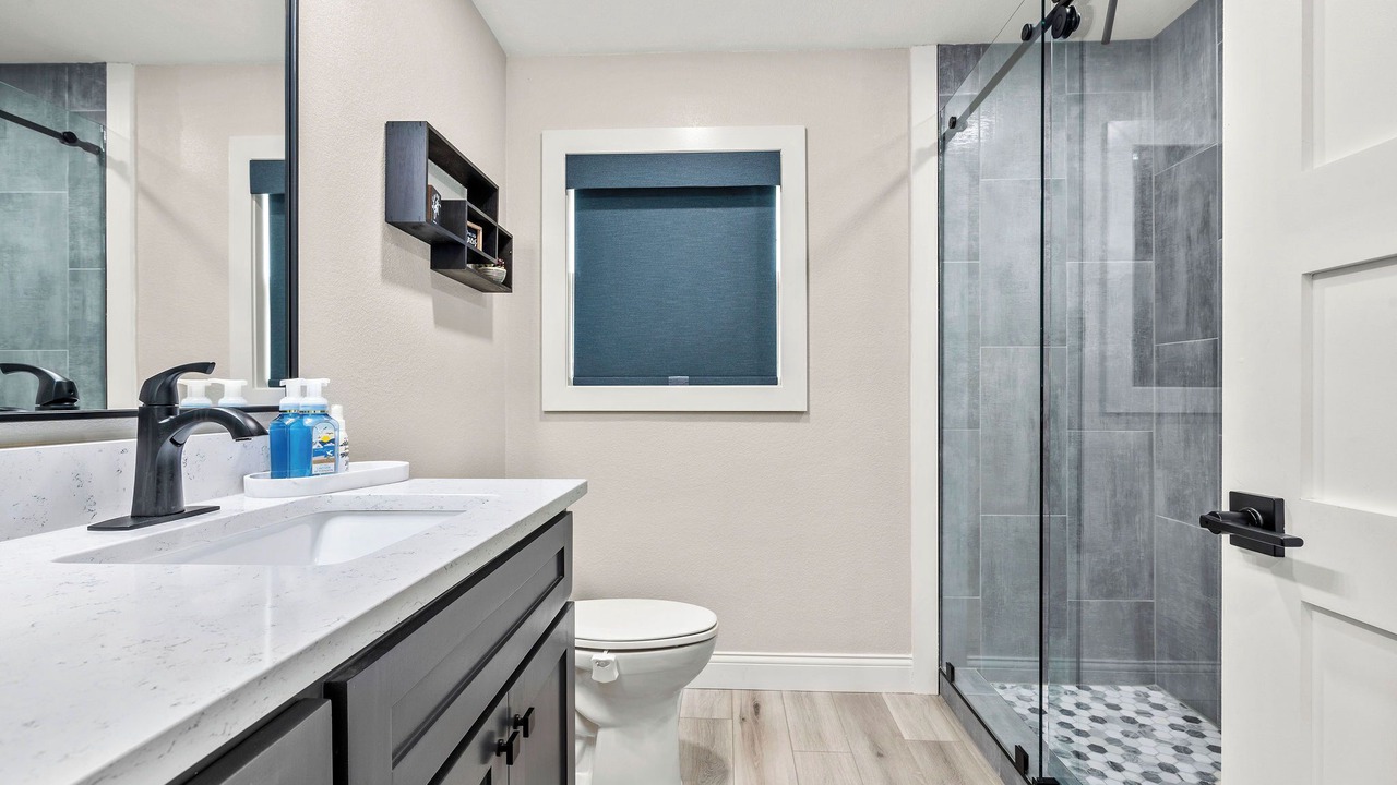 Photo of Bathroom in Lone Star