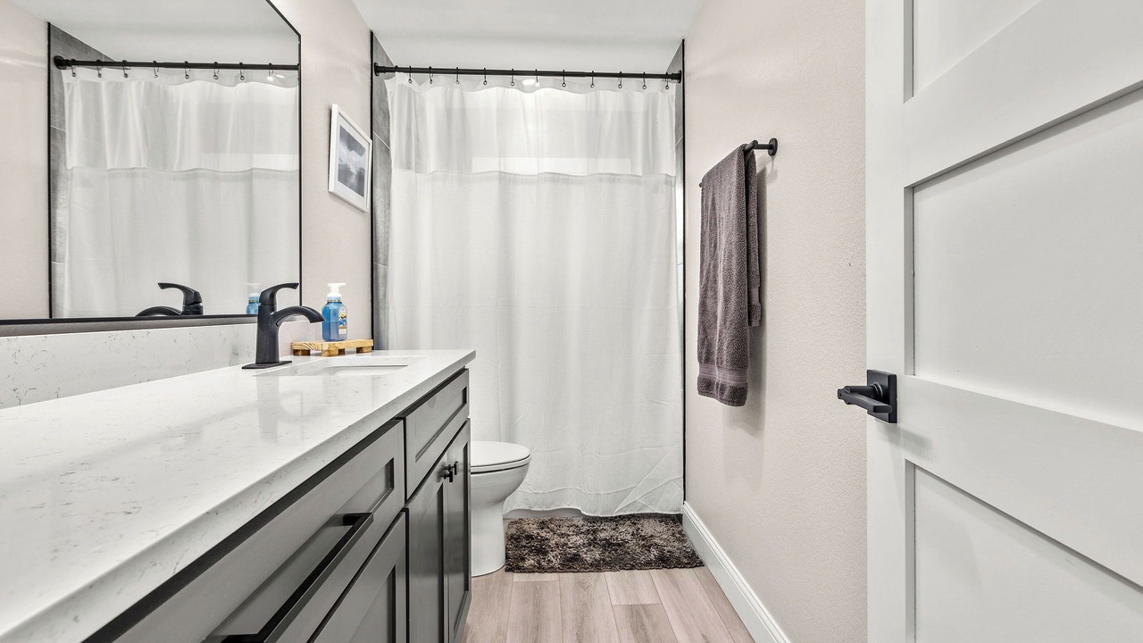 Photo of Bathroom in Lone Star