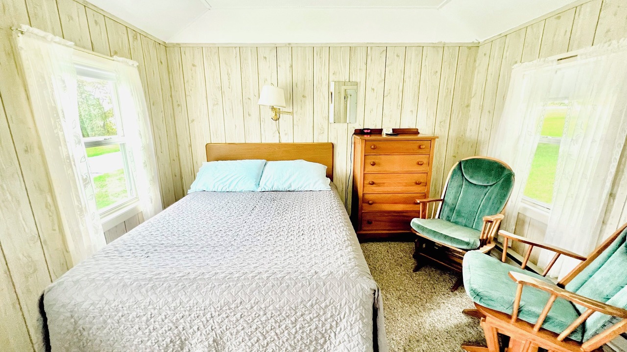 Photo of Bedroom in Salsbury Cove