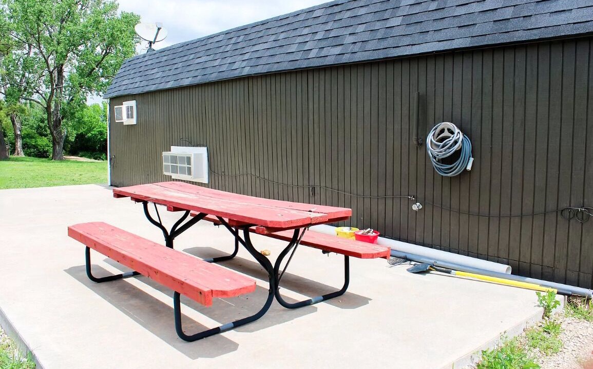 Photo of Outdoor in Neal