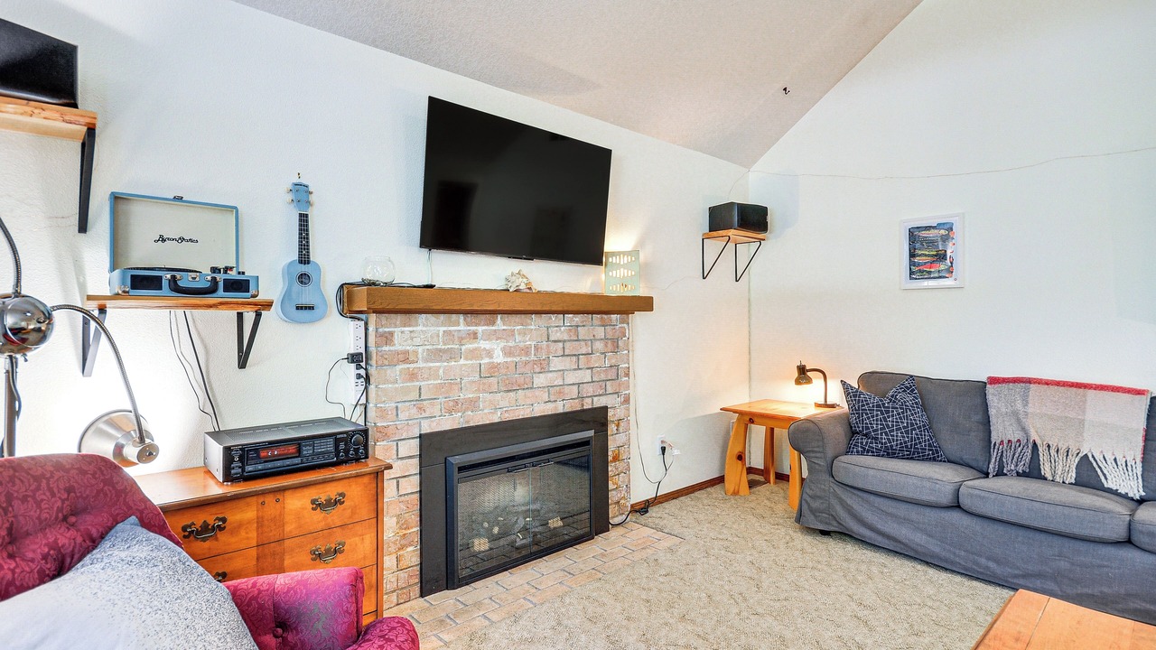 Photo of Livingroom in Mount Hood Village