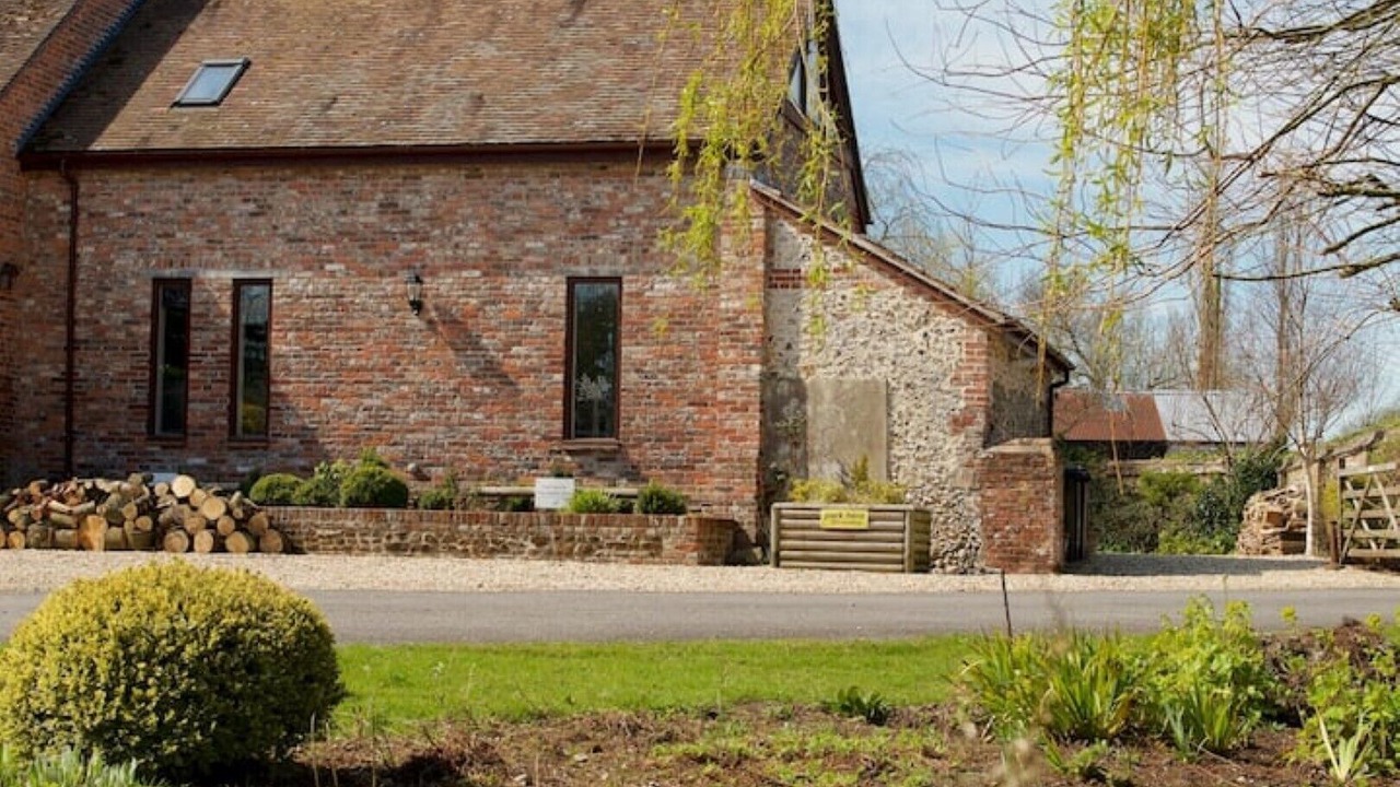 Photo of Outdoor in Holworth