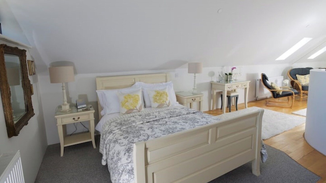 Photo of Bedroom in Holworth