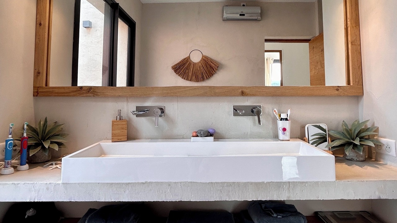 Photo of Bathroom in Le Rove