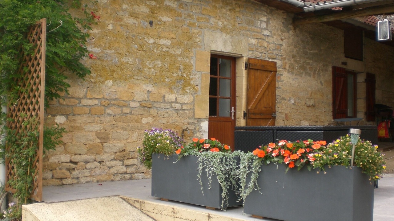Photo of Outdoor in Bulson