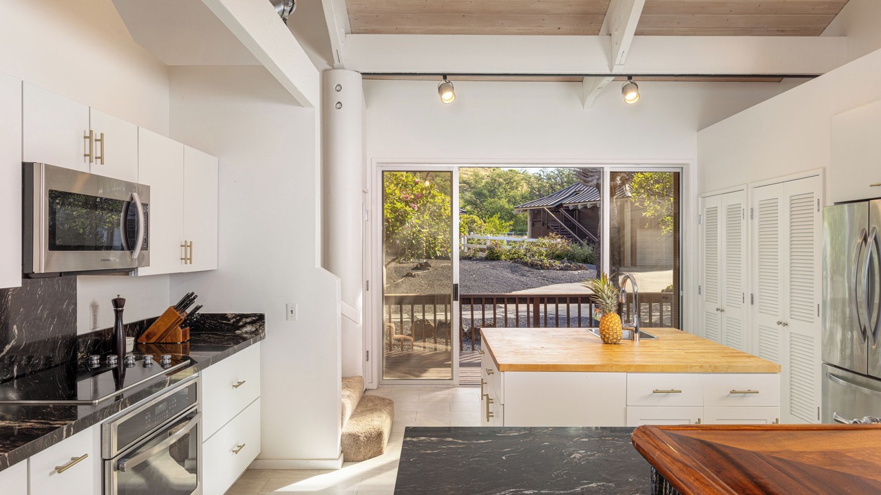 Photo of Kitchen in Kamuela